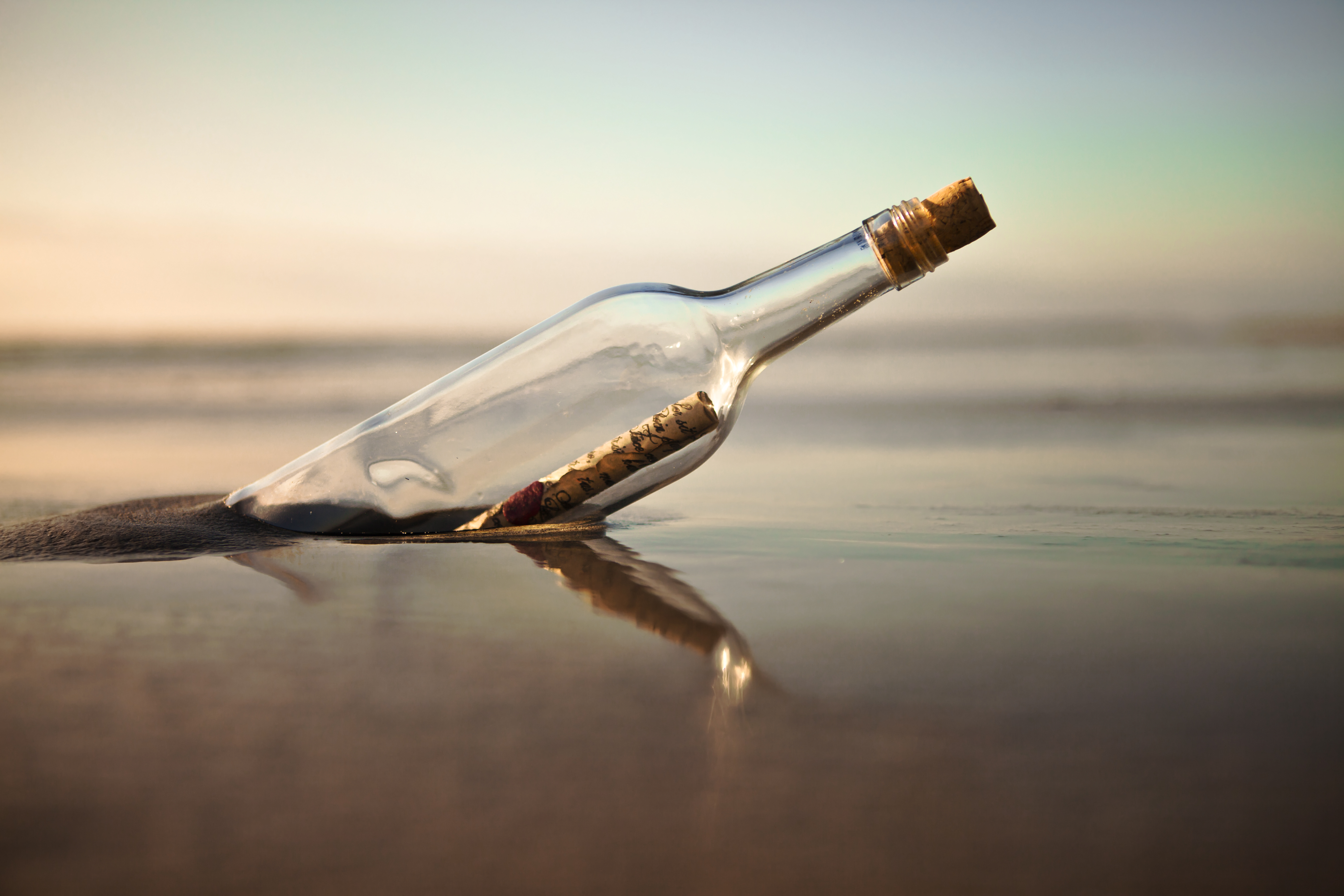 Message in a Bottle. Море в бутылке. Бутылка с посланием в море. Послание в бутылке.